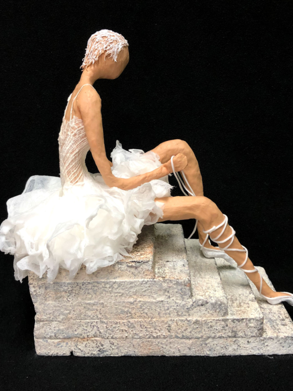 How to Make a Ballerina Sculpture in Fabric using Fabric Hardener (Paverpol)
