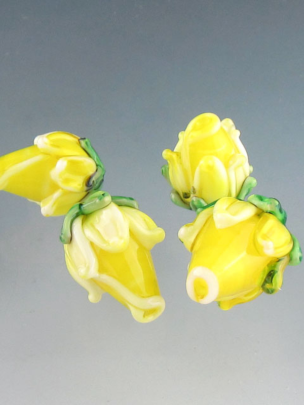 Beginning Lampworking: Making Glass Beads with a Torch - Image 4