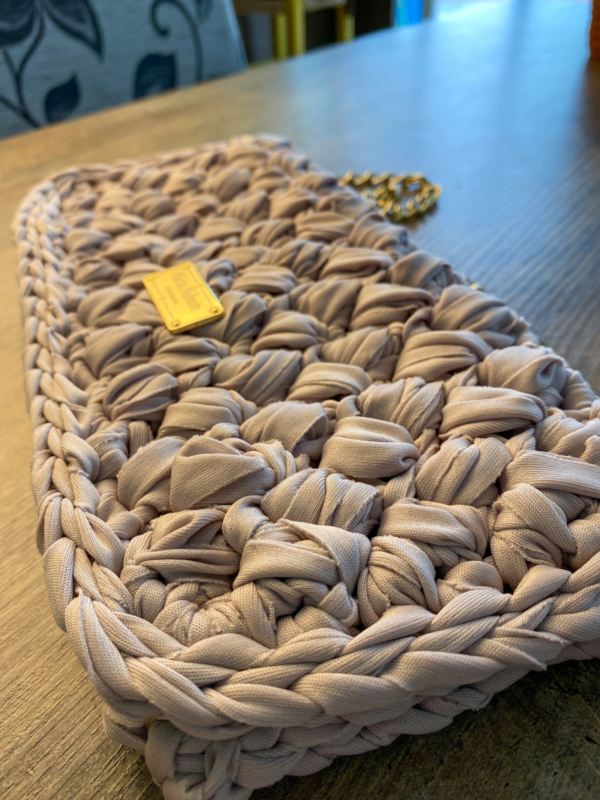 How to Make a Crochet Clutch - Image 4