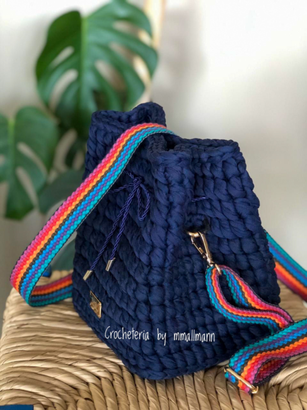 How to Make a Crochet Crossbody Purse