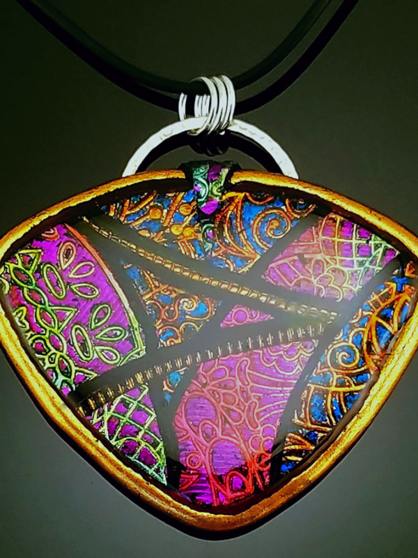 Fast Track Course: Faux Dichroic Mosaics on Resin