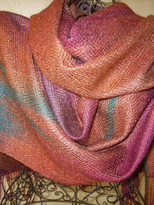 Faux Ikat - How I use Variegated Yarns When Weaving