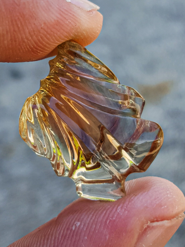How to Carve Freeform Shapes From Glass and Stone