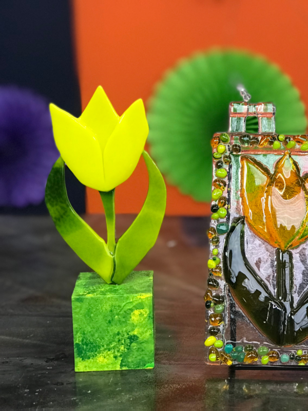 Fused Glass Flowers: Bowls, Sun Catchers, and Table Art - Image 10