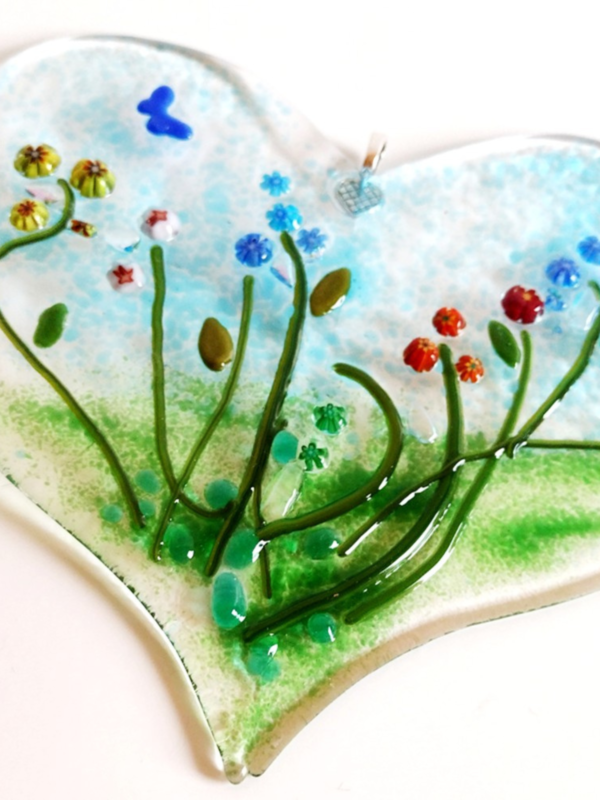 Fast Track: A Fused Glass Valentine - Creating Hearts