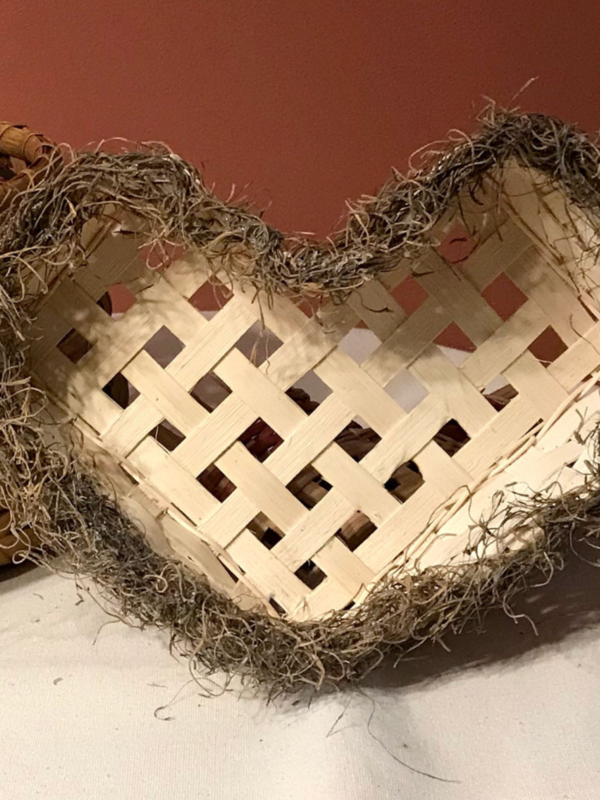 How to Create Intricate Baskets with Ceramic Handles - Image 4