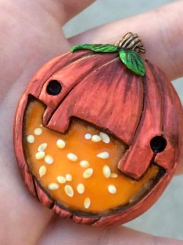 Fast Track: How to Make a Pumpkin Brooch