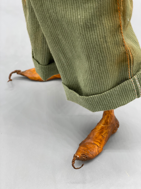 Sculpting a Unique Pumpkin Man in Polymer Clay - Image 8