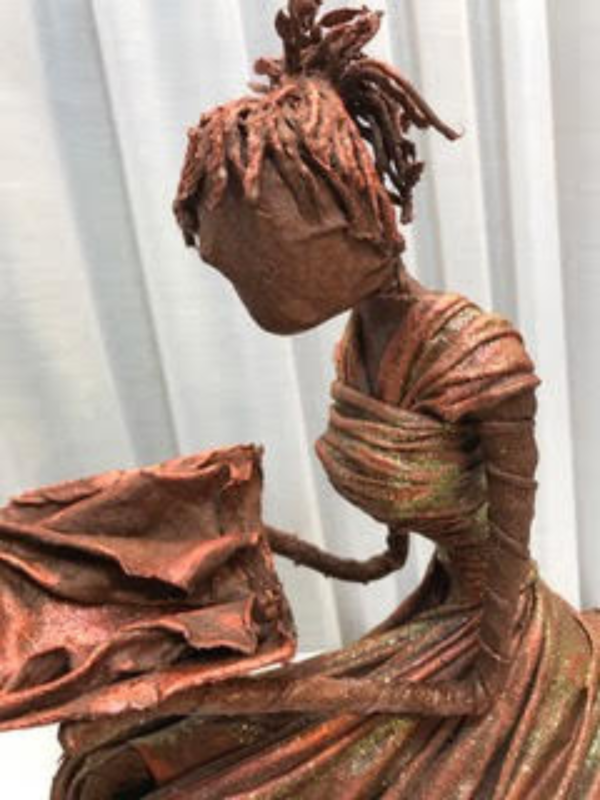 How to Create Indoor/Outdoor Sculptures Using T-shirts - Image 3