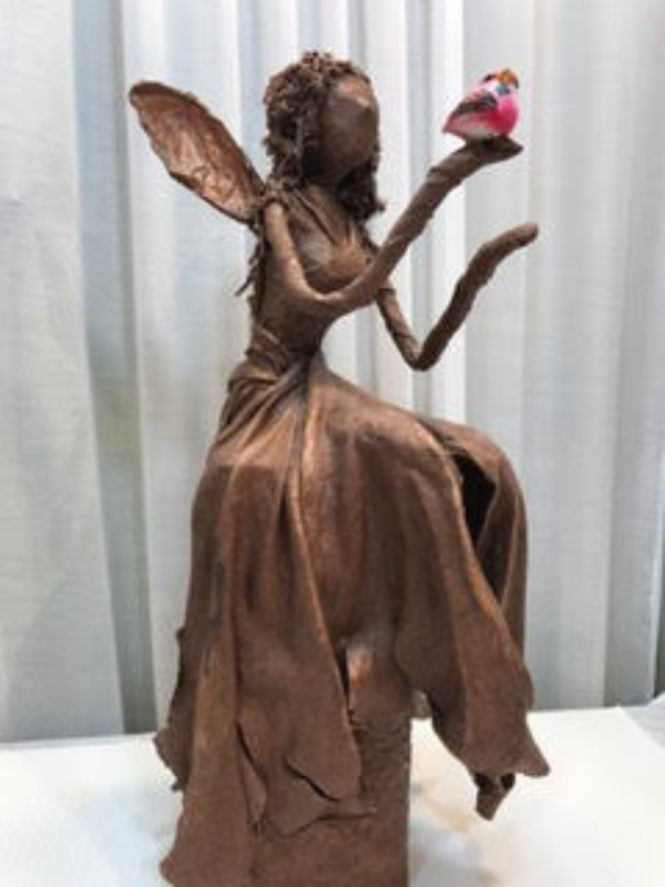 How to Create Indoor/Outdoor Sculptures Using T-shirts