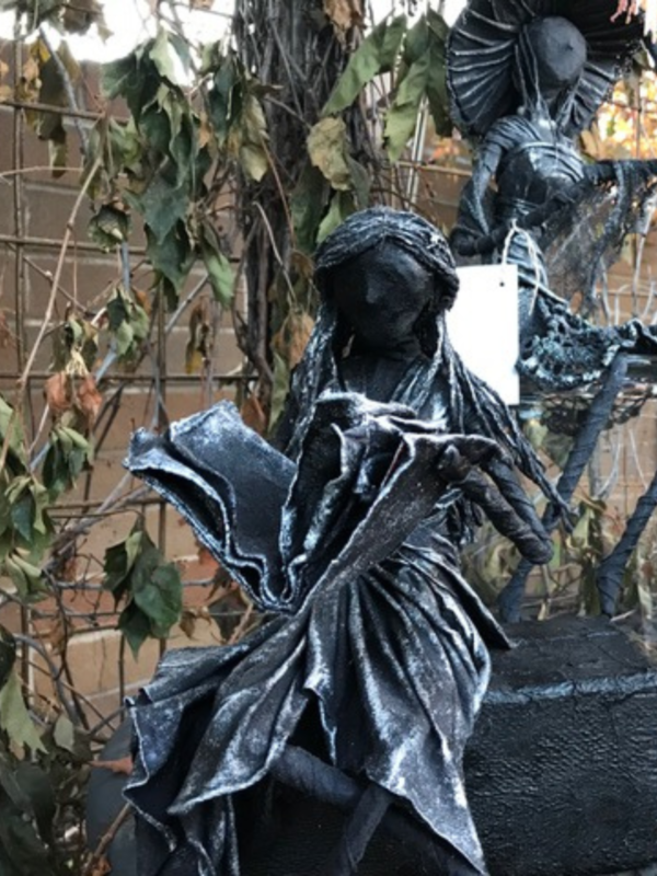 How to Create Indoor/Outdoor Sculptures Using T-shirts - Image 5