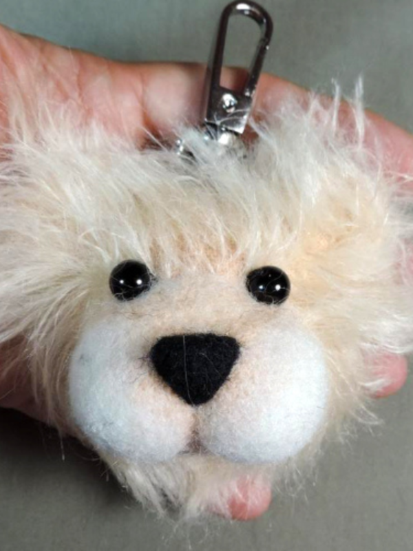 Fast Track Course: How to Needle Felt a Teddy Bear Brooch
