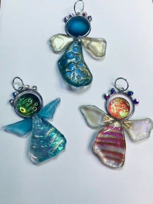 Sea Glass Magic: From Sea Glass and Pottery to Fused Looking Glass