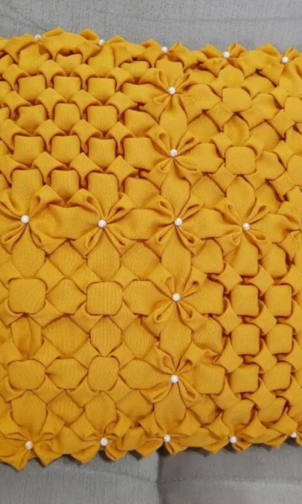 How to Make Capitone Pillow Covers - Image 8