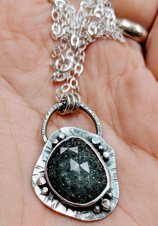 Silversmithing – Making a Pendant with a Custom Bezel Setting for a Cabochon - Image 4