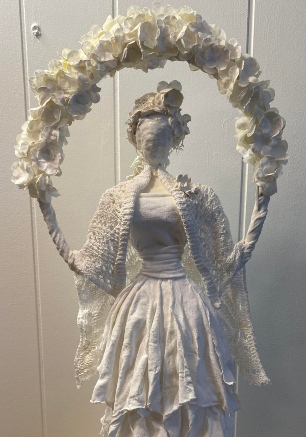 Here Comes The Bride: Sculpting Graceful Figures in Paverpol with Cheryl Dixon